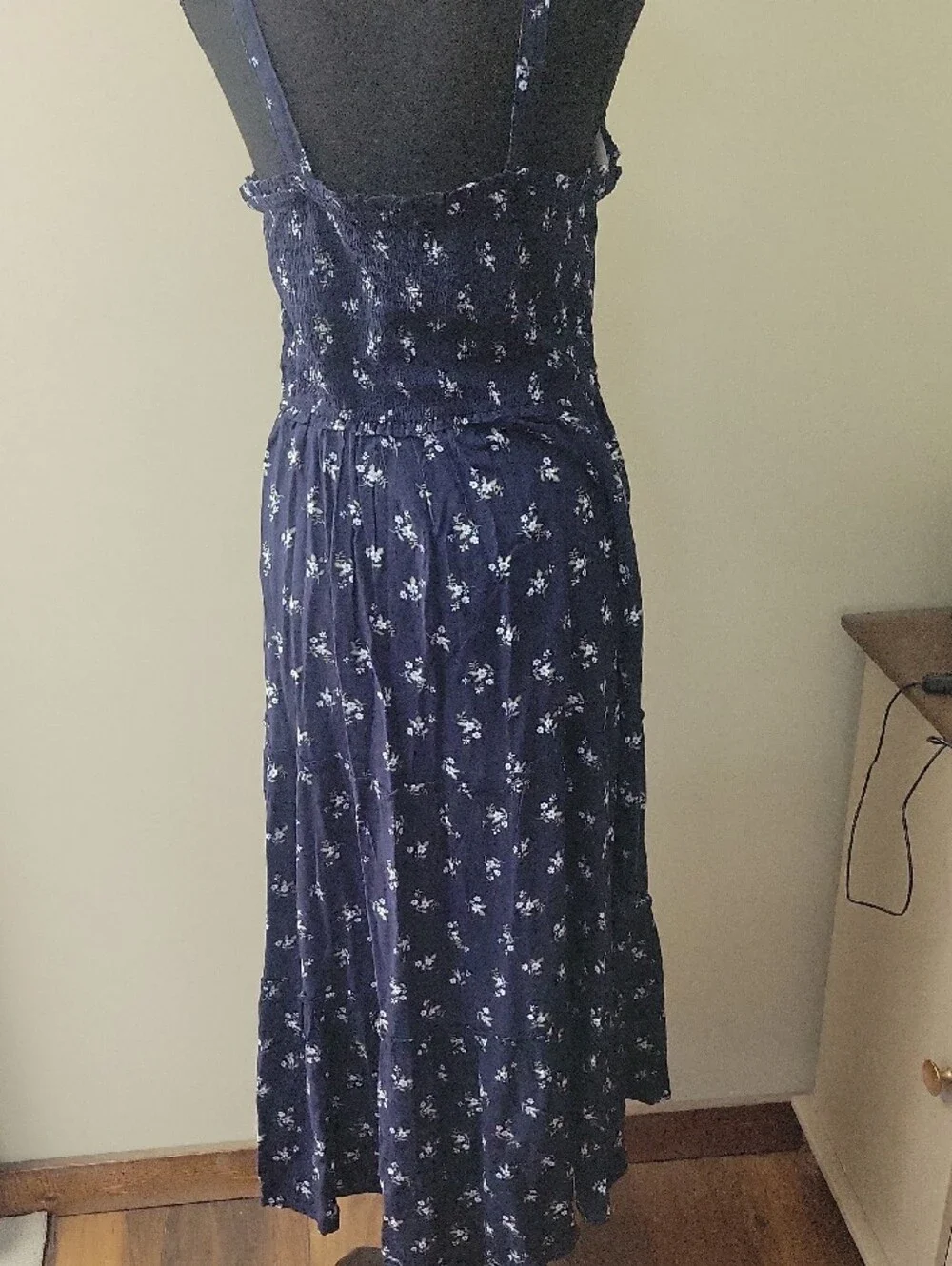 Hollister Navy Floral Smocked Maxi Dress - Picture 4 of 5